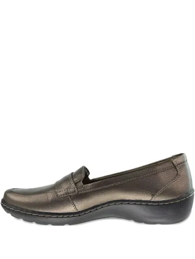 Clarks Originals Cora Daisy Strap-detail Loafers In Brown