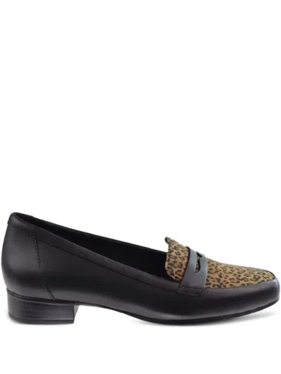 Clarks Originals Juliet Coast Loafers In Black