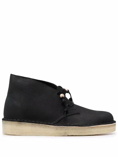 Clarks Originals Nubuck Leather Lace-up Ankle Boots In Schwarz