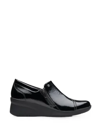 Clarks Originals Suttyn Zip Wedge Loafers In Black