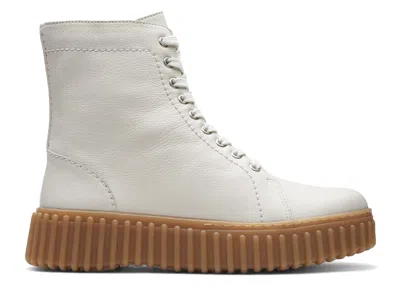 Pre-owned Clarks Originals Torhill Rise Leather (women's) Sneakers In Off White