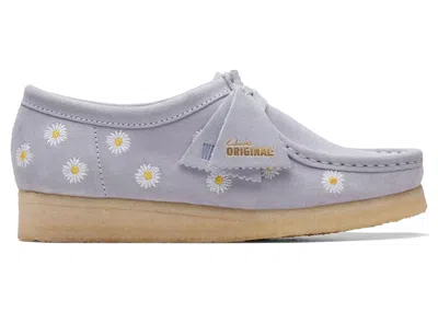 Pre-owned Clarks Originals Wallabee Daisy Embroidery (women's) Sneakers In Cloud Grey