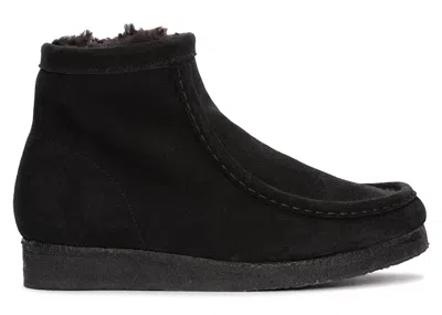 Pre-owned Clarks Originals Wallabee Hi Warmlined Suede (women's) Sneakers In Black