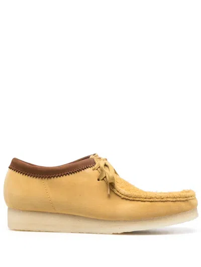 Clarks Originals Wallabee Suede Boots In Nude