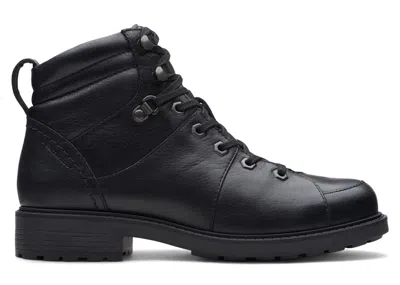 Pre-owned Clarks Orinoco 2 Hike Waterproof Lined Leather (women's) Sneakers In Black