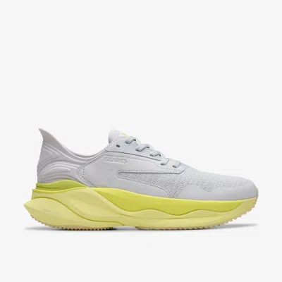 Clarks Pace In Green