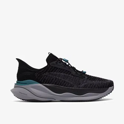 Clarks Pace Rise In Black