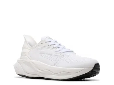 Clarks Pace Sneaker In White