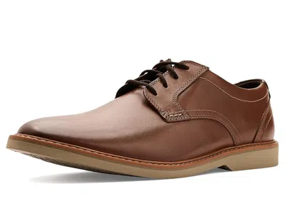 Clarks Radcliff Low In Brown