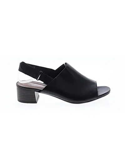 Pre-owned Clarks Sandals In Black