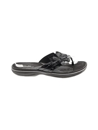 Pre-owned Clarks Sandals In Black