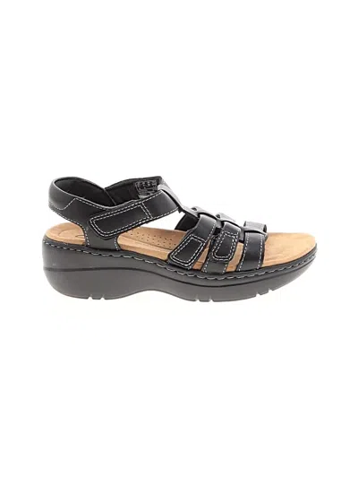 Pre-owned Clarks Sandals In Black