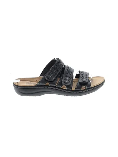 Pre-owned Clarks Sandals In Black