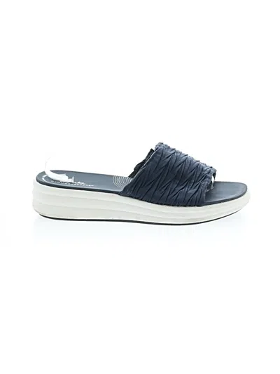 Pre-owned Clarks Sandals In Blue