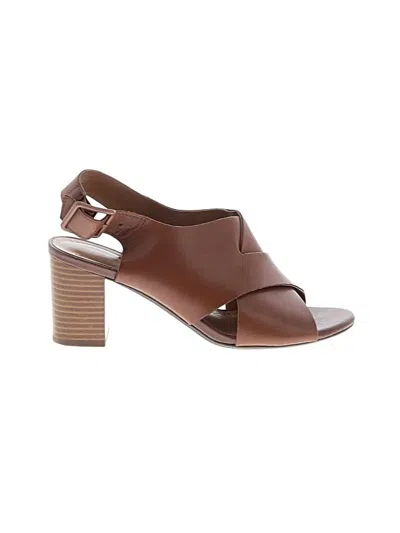 Pre-owned Clarks Sandals In Brown