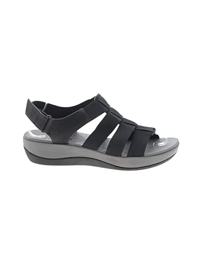 Pre-owned Clarks Sandals In Gray