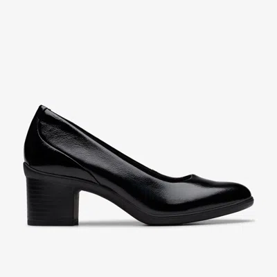 Clarks Shaya Poppy In Black