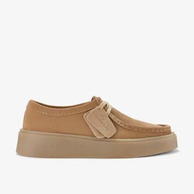 Clarks Shoe Torview Man Sand In Neutral