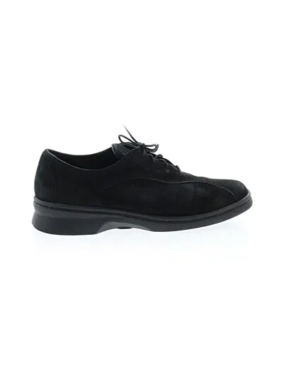 Pre-owned Clarks Sneakers In Black