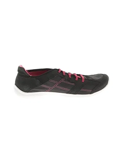 Pre-owned Clarks Sneakers In Black