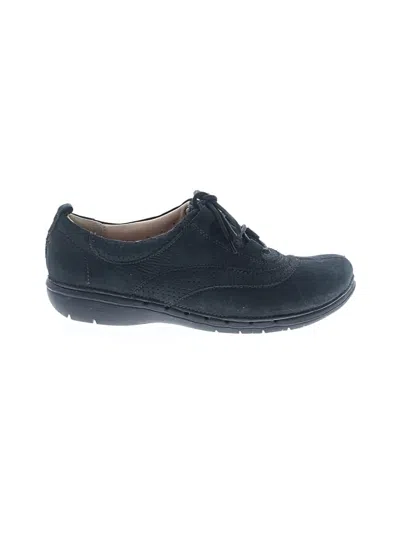 Pre-owned Clarks Sneakers In Black