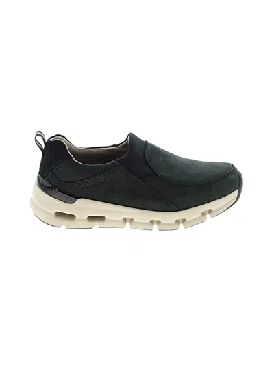 Pre-owned Clarks Sneakers In Black