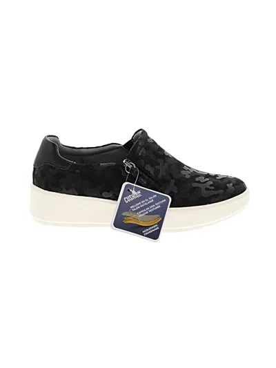 Pre-owned Clarks Sneakers In Black
