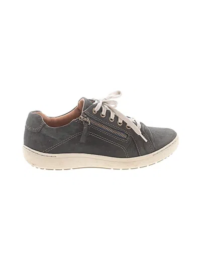 Pre-owned Clarks Sneakers In Gray