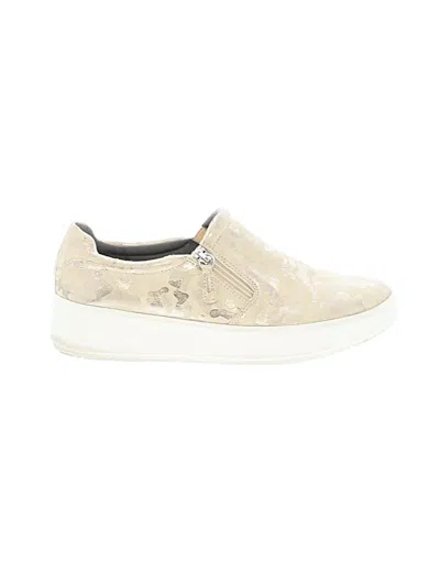 Pre-owned Clarks Sneakers In Ivory