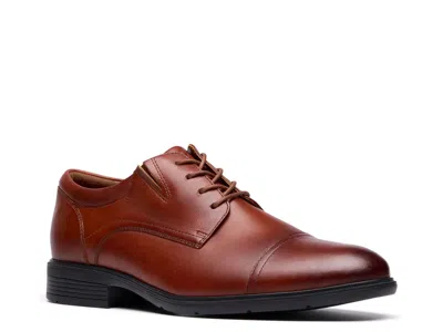 Clarks Steadwell Cap Oxford In Brown