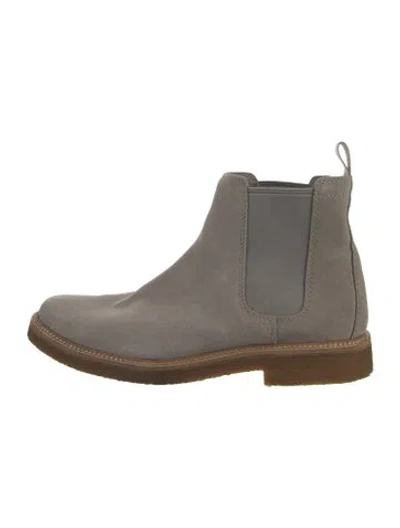 Pre-owned Clarks Suede Chelsea Boots In Grey