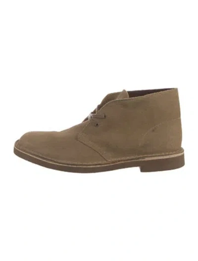 Pre-owned Clarks Suede Lace-up Boots In Neutral