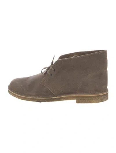 Pre-owned Clarks Suede Lace-up Boots In Neutral