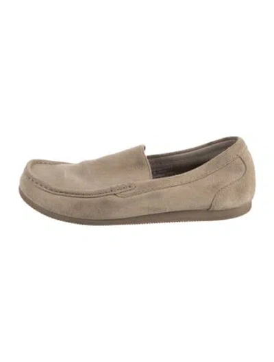 Pre-owned Clarks Suede Moccasins In Brown