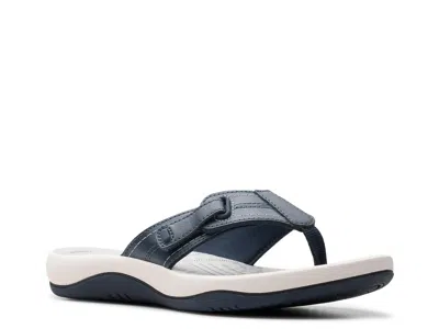 Clarks Sunmaze Loop Sandal In Blue