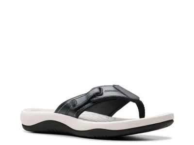 Clarks Sunmaze Loop Sandal In Black