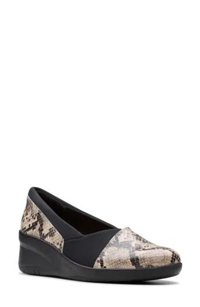 Clarks ® Suttyn Walk Loafer In Multi