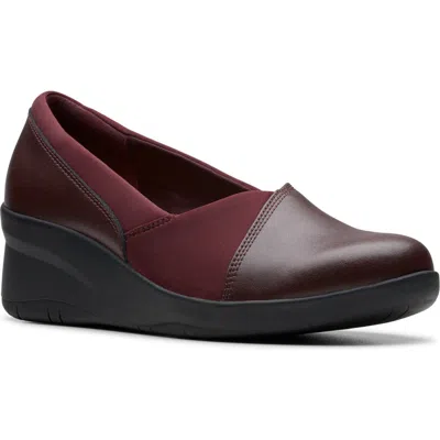 Clarks ® Suttyn Walk Loafer In Wine Leather