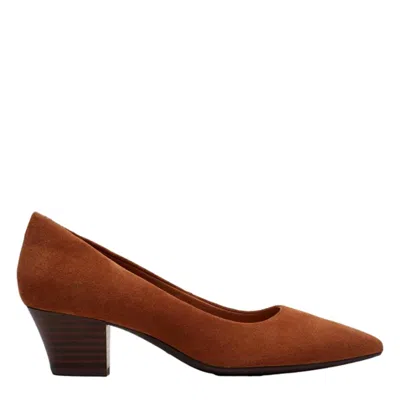 Clarks Teresa Step Dark Tan 26167835 Women's In Orange