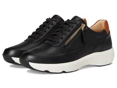 Clarks Tivoli Zip In Black