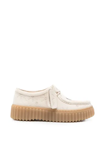 Clarks Torhill Bee Embroidered Platform Loafers In Neutral