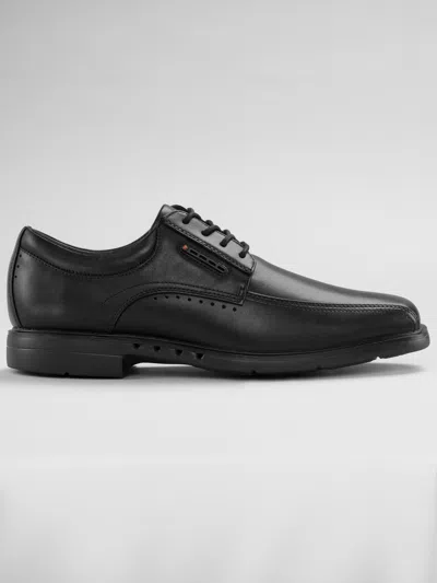 Clarks Un Kendric Way Bike Toe Oxfords In Black