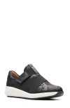 Clarks ® Un Rio Strap Sneaker In Black