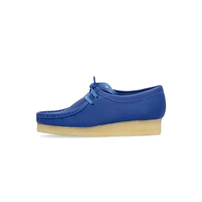 Clarks W Wallabee Women's Lifestyle Shoe In Bright Blue Leather
