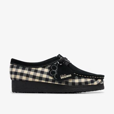 Clarks Wallabee In Black