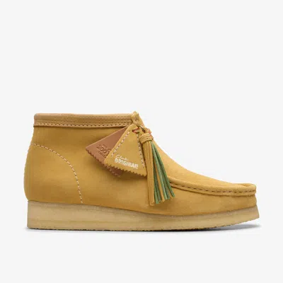 Clarks Wallabee Boot In Brown