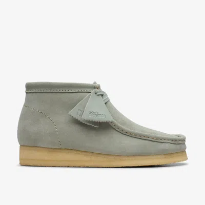 Clarks Wallabee Boot In Green