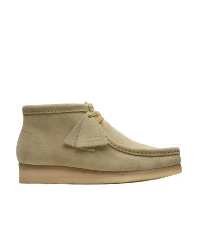 Clarks Wallabee Boot Maple Suede In Nude