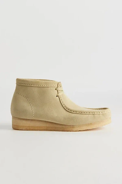 CLARKS MEN'S WALLABEE CORE BOOT IN MAPLE SUEDE, MEN'S AT URBAN OUTFITTERS