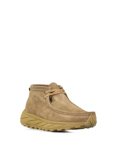 Clarks Wallabee Eden Boot In Beige